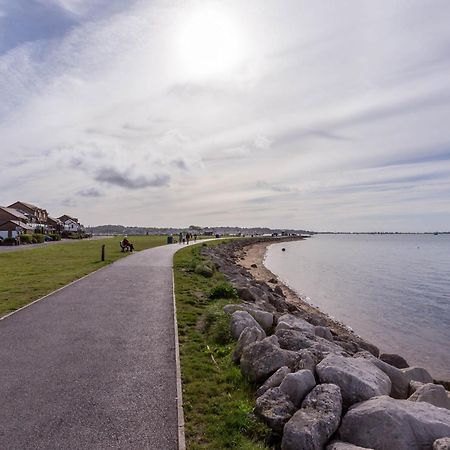 Trade Winds Villa Poole Dış mekan fotoğraf