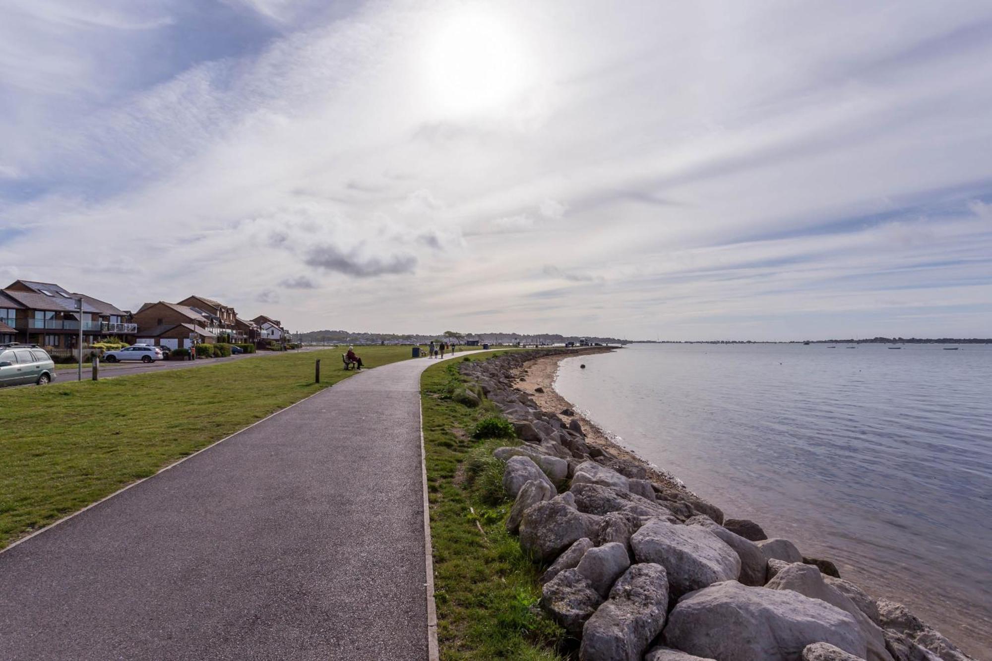 Trade Winds Villa Poole Dış mekan fotoğraf
