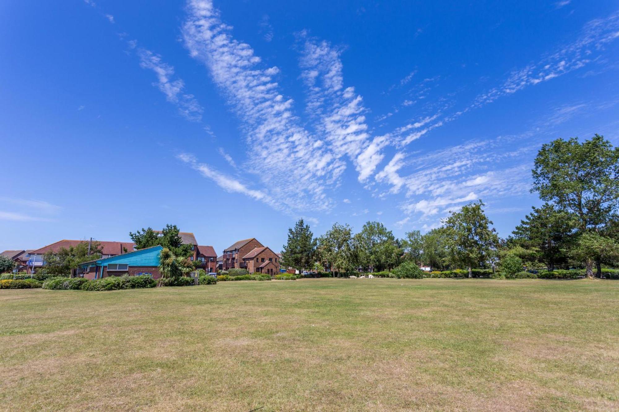 Trade Winds Villa Poole Dış mekan fotoğraf