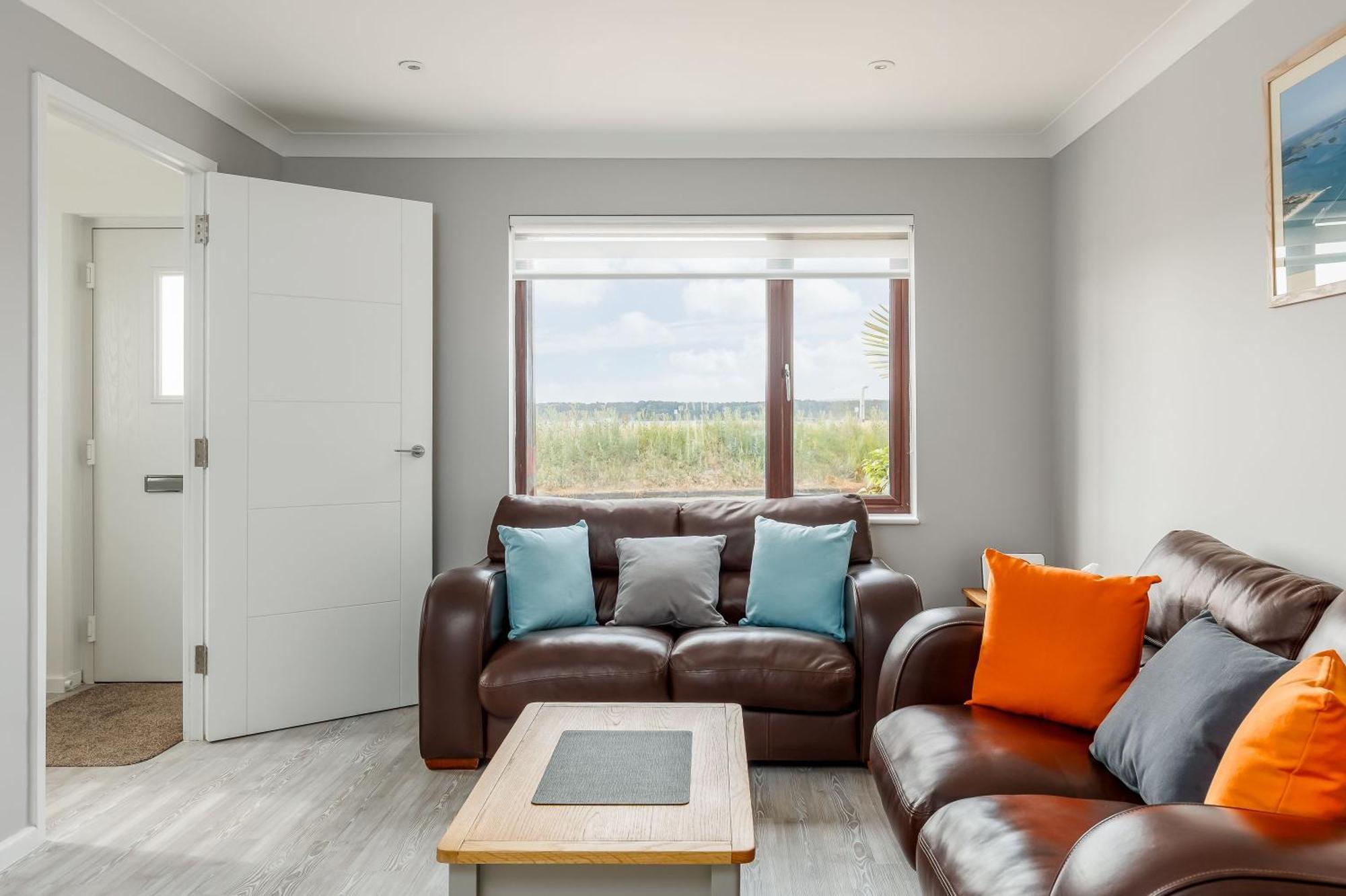 Trade Winds Villa Poole Dış mekan fotoğraf