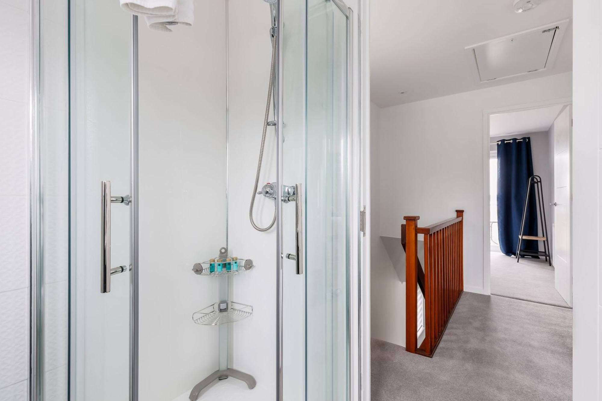 Trade Winds Villa Poole Dış mekan fotoğraf